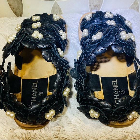 Chanel Black Leather Camellia Flower Flat Sandals - Picture 7 of 14